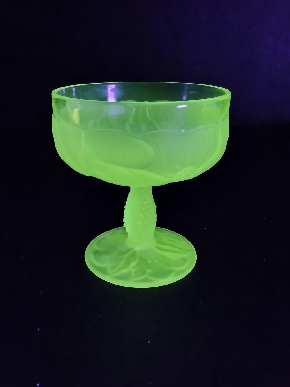 Vintage Frosted Lavender Glass Champagne Coupe Sherbet Compote Anemone UV Glow
